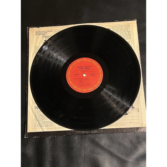 Johnny Mathis Love Story vinyl record C 30499 LP Columbia Records - Picture 3 of 8